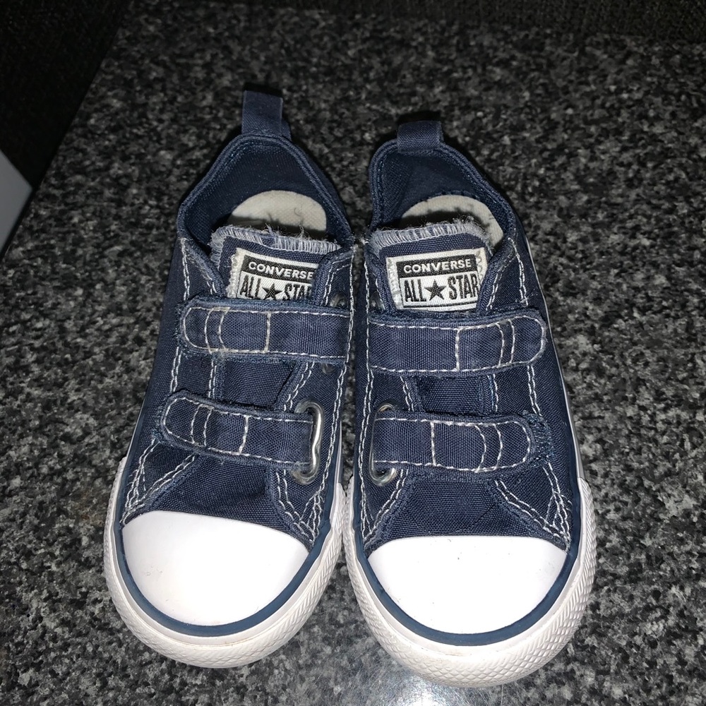 Navy blue converse, worn, good condition